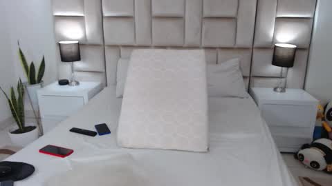 JESICA online show from 10/16/25, 10:33