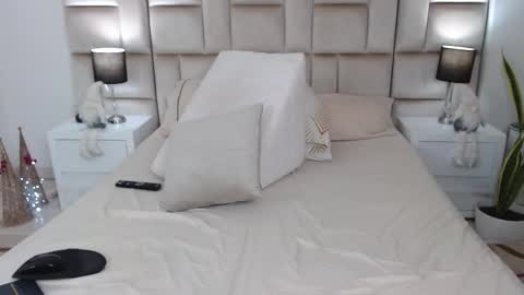 JESICA online show from 11/27/25, 03:03