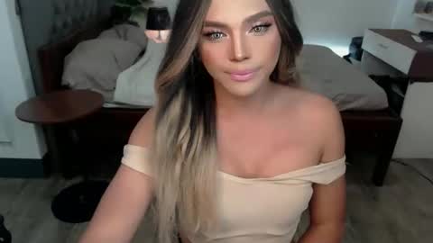 jesie_hot69 online show from 04/16/26, 05:52