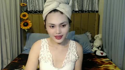 Snapshot of jess_goddes chatting on 06/21/26, 04:31 jess_goddes online show from 06/21/26, 04:31