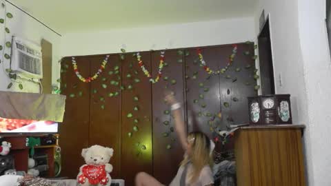 Jessica online show from 01/15/26, 06:44