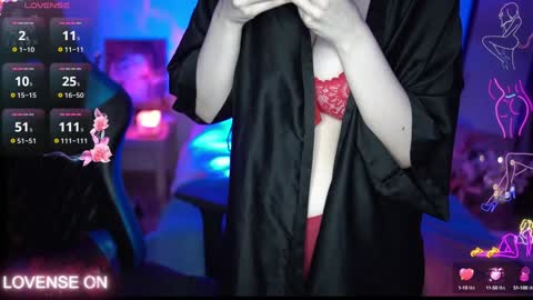  hello my name is Hanna  online show from 01/03/25, 07:06