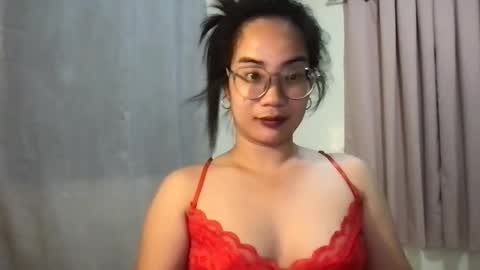 Snapshot of jessalicious_143 chatting on 10/03/25, 02:03 Jessa online show from 10/03/25, 02:03