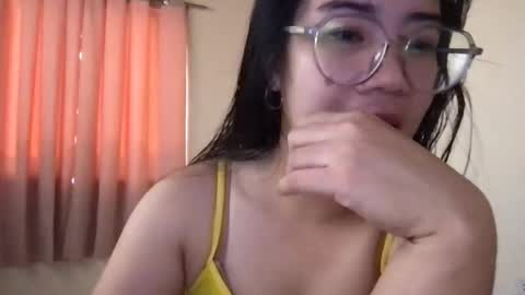 Snapshot of jessalicious_143 chatting on 10/12/25, 02:32 Jessa online show from 10/12/25, 02:32