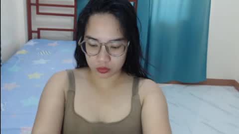 Snapshot of jessalicious_143 chatting on 06/04/26, 03:23 Jessa online show from 06/04/26, 03:23