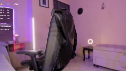 itsjesscollen online show from 01/23/25, 06:49