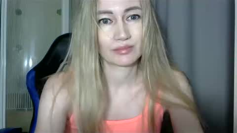 JessFox1 online show from 12/30/24, 01:37