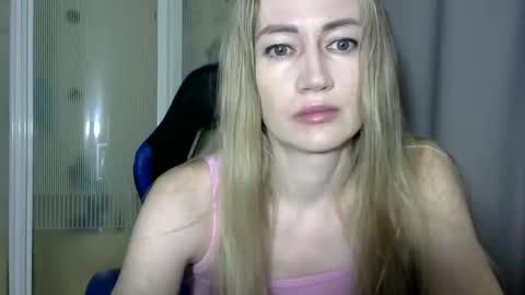 JessFox1 online show from 12/30/24, 10:01
