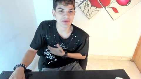 jesshot_bigcock online show from 05/19/26, 04:41