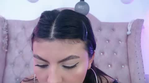 Jessica  online show from 11/18/25, 05:39