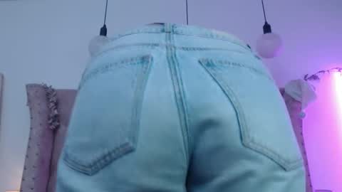Snapshot of jessica_carter_ chatting on 04/24/26, 10:45 Jessica online show from 04/24/26, 10:45