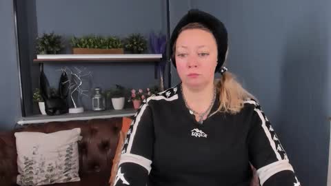 Jessica online show from 10/04/25, 11:08