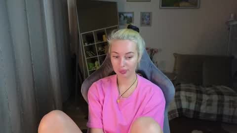 Snapshot of jessica_hanson chatting on 02/04/25, 08:24 Jessy online show from 02/04/25, 08:24