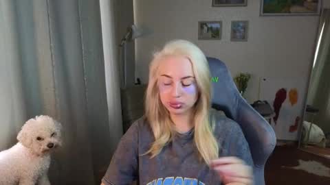 Snapshot of jessica_hanson chatting on 02/15/25, 08:00 Jessy online show from 02/15/25, 08:00