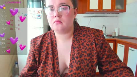 Snapshot of jessica_joy_ chatting on 05/17/26, 07:39 Natalia online show from 05/17/26, 07:39