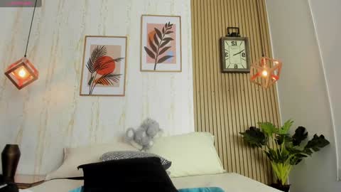 Jessica Pethersson  online show from 12/20/24, 02:49