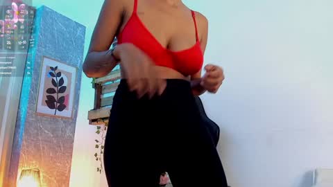 Jessica Pethersson  online show from 02/06/25, 05:40