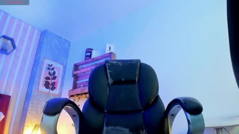 Jessica Pethersson  online show from 02/20/25, 11:31