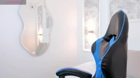 jessica_taylor_22 online show from 04/20/26, 07:37