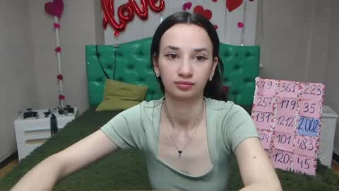 Snapshot of jessicabreez chatting on 05/27/26, 05:26 JessicaBreez online show from 05/27/26, 05:26