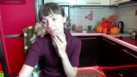 jessicaforris online show from 10/18/25, 07:53