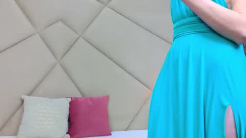 Snapshot of jessicagibson chatting on 02/18/26, 09:44 Jessica online show from 02/18/26, 09:44