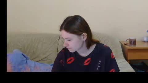 jessicaholland1 online show from 04/15/26, 06:53