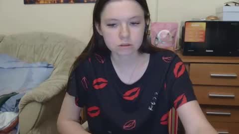 jessicaholland1 online show from 05/31/26, 06:09