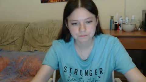 jessicaholland1 online show from 06/08/26, 06:08
