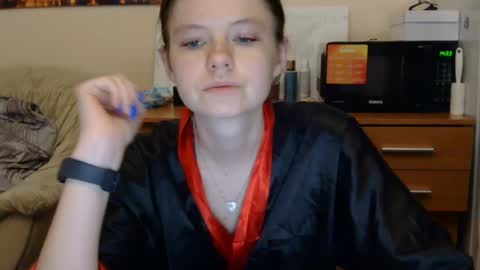 jessicaholland1 online show from 06/30/26, 05:58