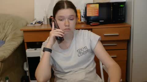 jessicaholland1 online show from 07/14/26, 05:40