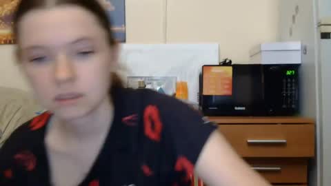 jessicaholland1 online show from 07/17/26, 06:24