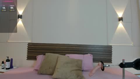 Jessica online show from 09/15/25, 02:28