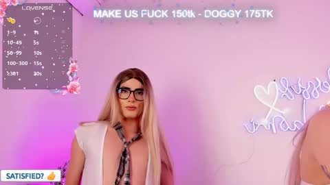 JESSI AND NAOMI online show from 03/12/25, 03:02