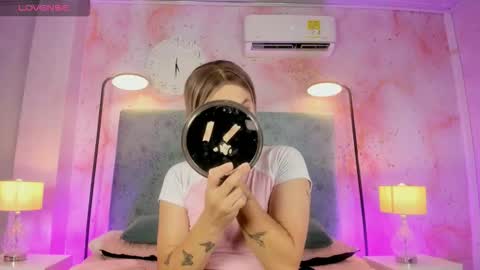 JESSI AND NAOMI online show from 11/09/25, 11:36