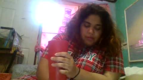 Snapshot of jessicarabbits4 chatting on 05/18/26, 11:54 dovedianna online show from 05/18/26, 11:54