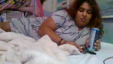 Snapshot of jessicarabbits4 chatting on 05/22/26, 01:13 dovedianna online show from 05/22/26, 01:13