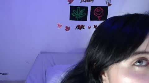 Snapshot of jessicared18 chatting on 03/11/25, 04:43 jessicared18 online show from 03/11/25, 04:43