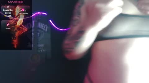 jessie_wild online show from 10/05/25, 02:43