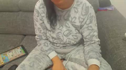 Snapshot of jessiestar3 chatting on 02/20/25, 12:47 jessiestar3 online show from 02/20/25, 12:47
