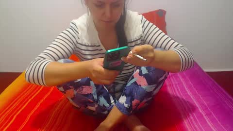 Snapshot of jessiestar3 chatting on 03/11/25, 01:26 jessiestar3 online show from 03/11/25, 01:26