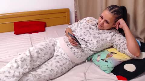 jessiestar3 online show from 11/09/25, 06:44