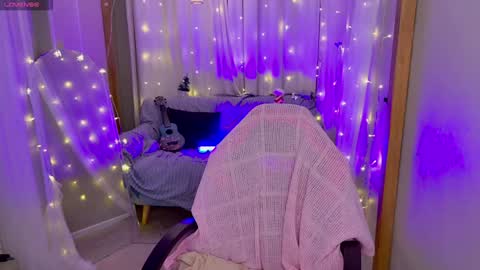 Jessi online show from 12/25/24, 01:41