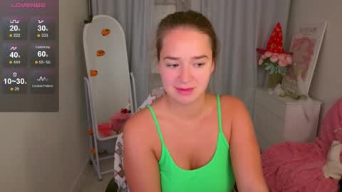 Jessi online show from 10/27/25, 01:59