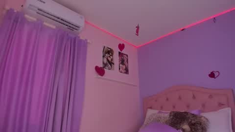 JessieTaylor1 online show from 02/25/25, 09:13