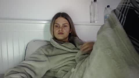 jessieryan online show from 10/30/25, 04:47