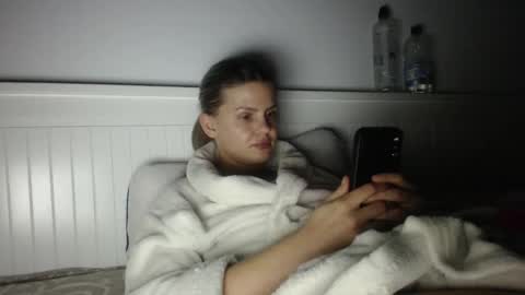 jessieryan online show from 11/28/25, 05:15