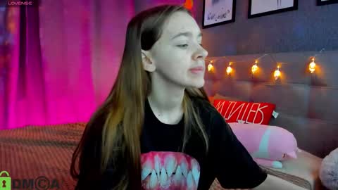 Jessie online show from 12/23/25, 09:29