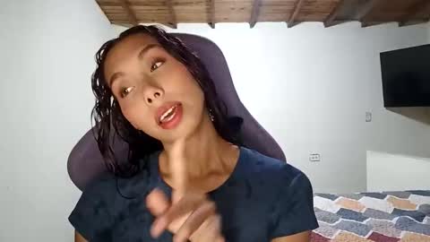 Snapshot of jessiirabbit chatting on 10/11/25, 12:43 Jessica online show from 10/11/25, 12:43