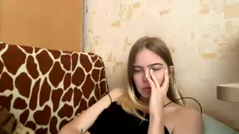 Snapshot of jessika_evans chatting on 06/08/26, 01:22 jessika_evans online show from 06/08/26, 01:22